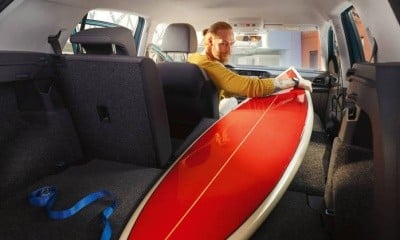 VOLKSWAGEN T-CROSS surf uvnitř vozu